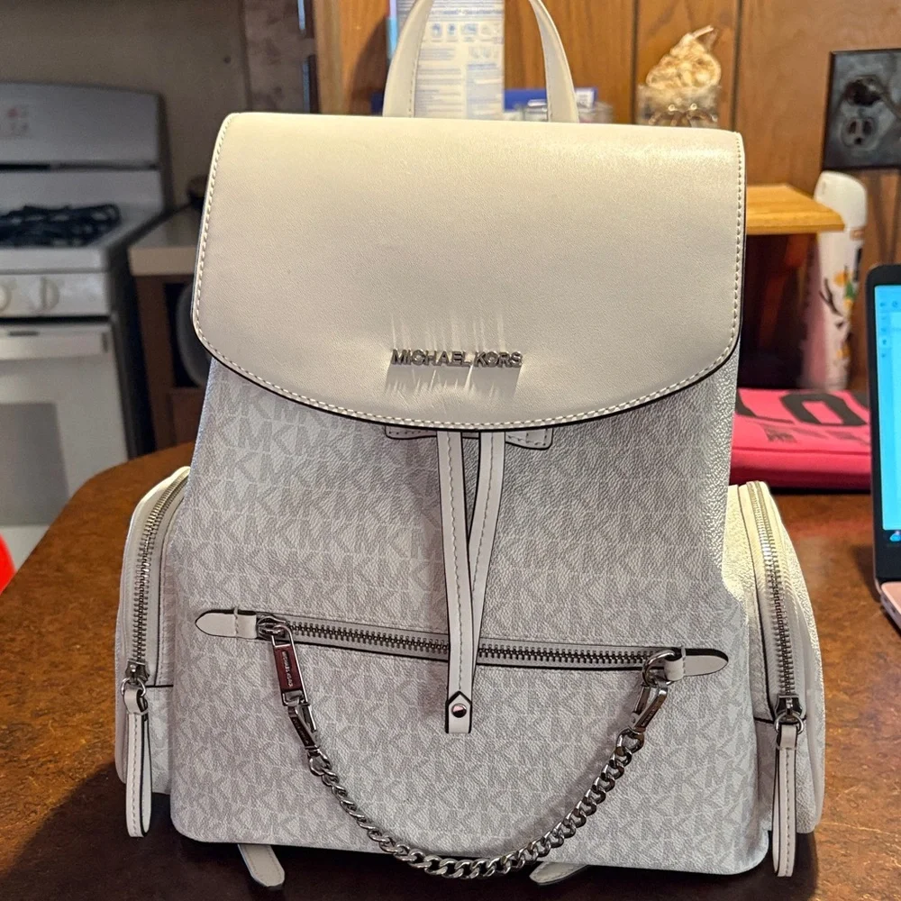 Michael Kors White Signature Logo Backpack with Chain Detail - Picture 7 of 7